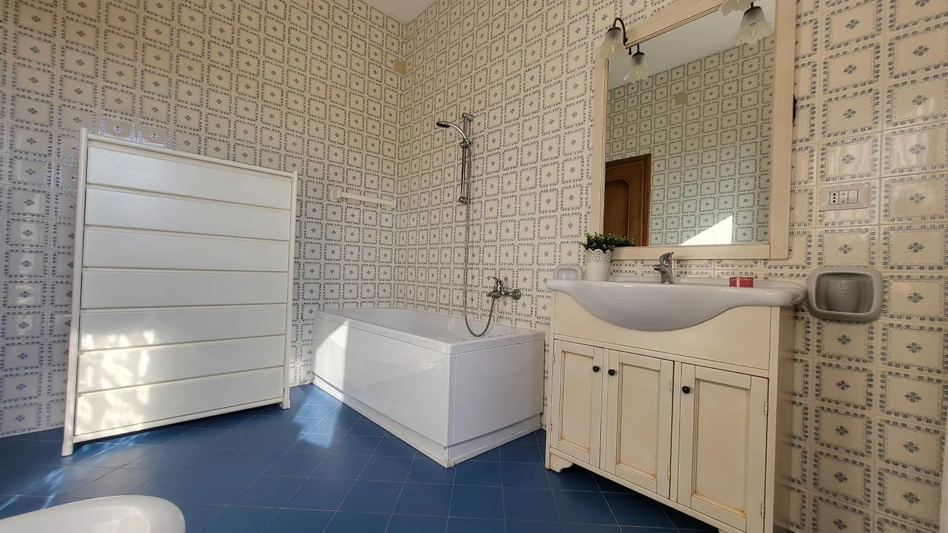 Mistral Villa Capo Testa 0*,